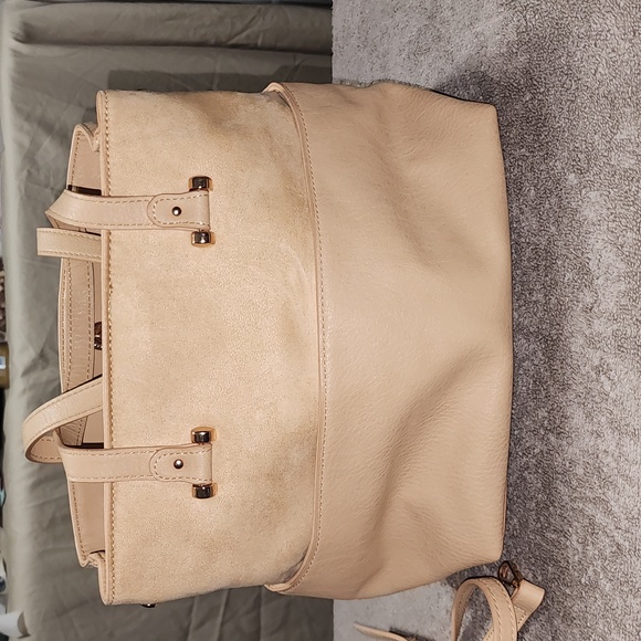 Lauren Conrad light tan purse. - Picture 7 of 10